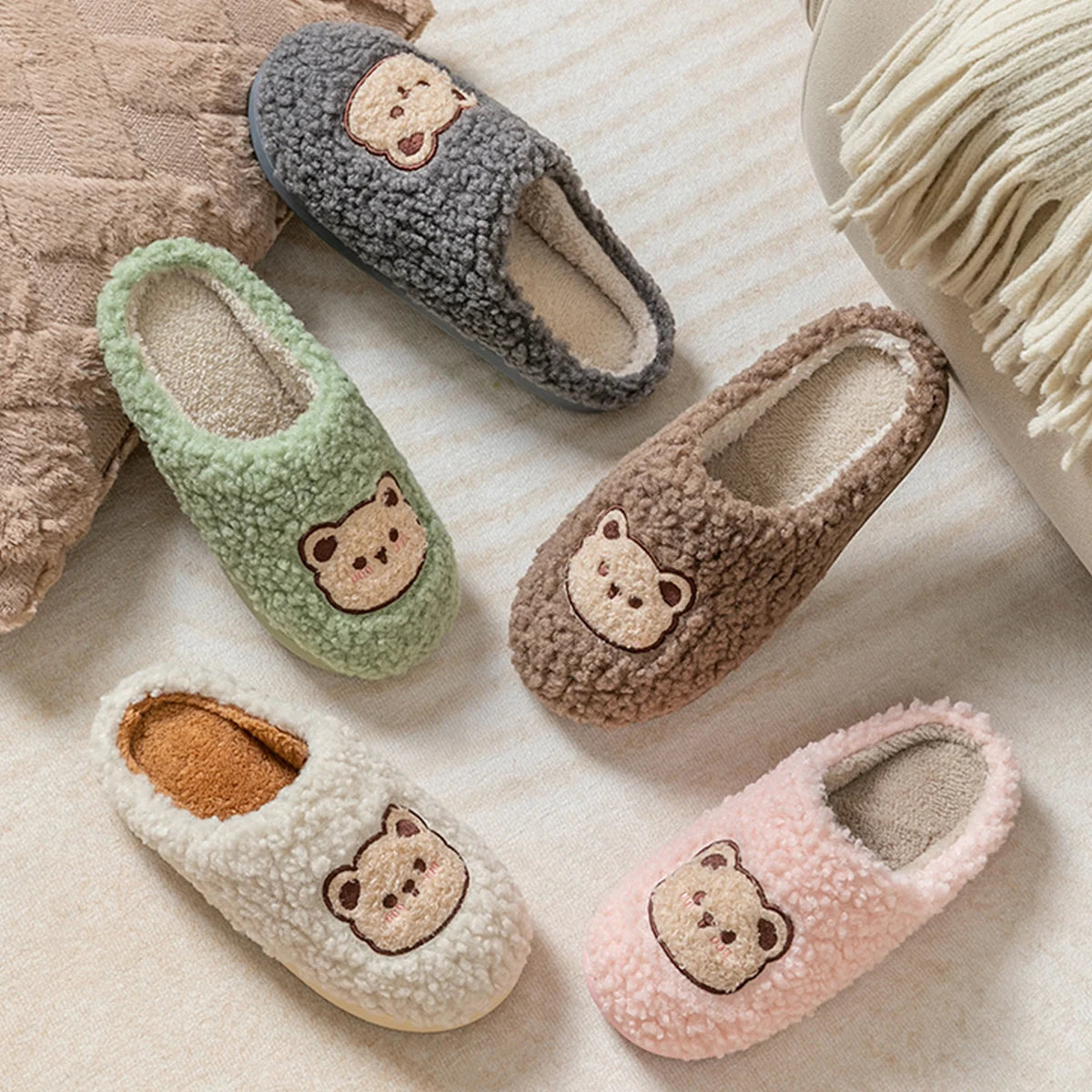 Warm Cartoon Bear Lovely Indoor Soft Sole Non-slip Dormitory Causal Home Plush Slippers